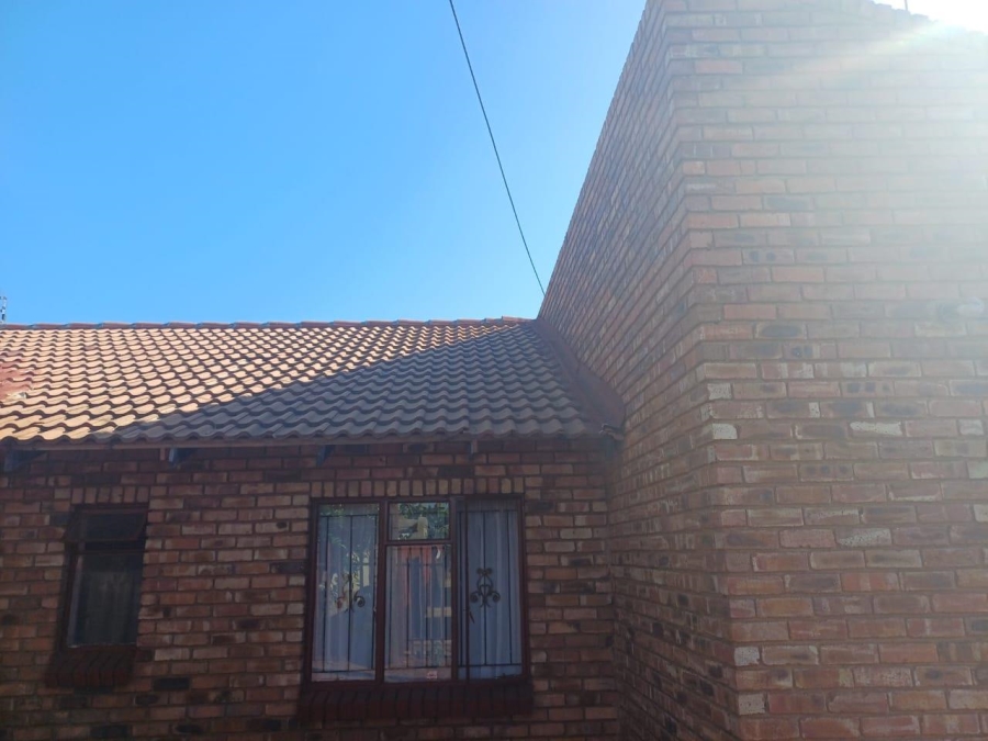 3 Bedroom Property for Sale in Mmabatho North West